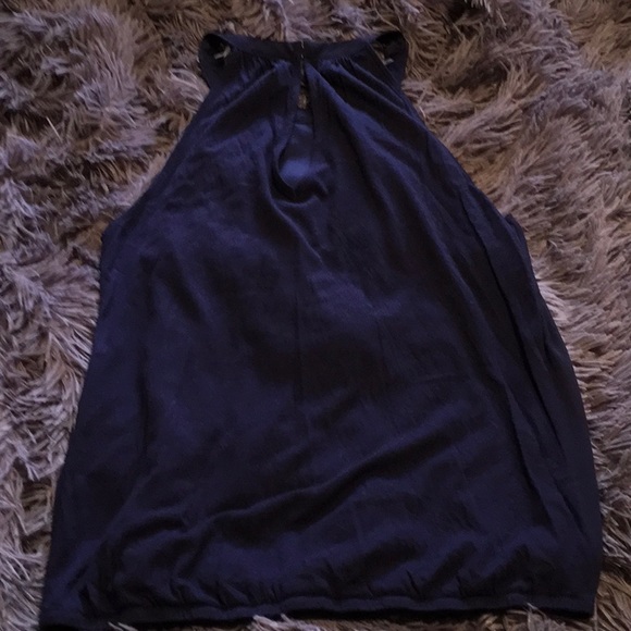 Express Jewel Neck Top - Picture 3 of 4